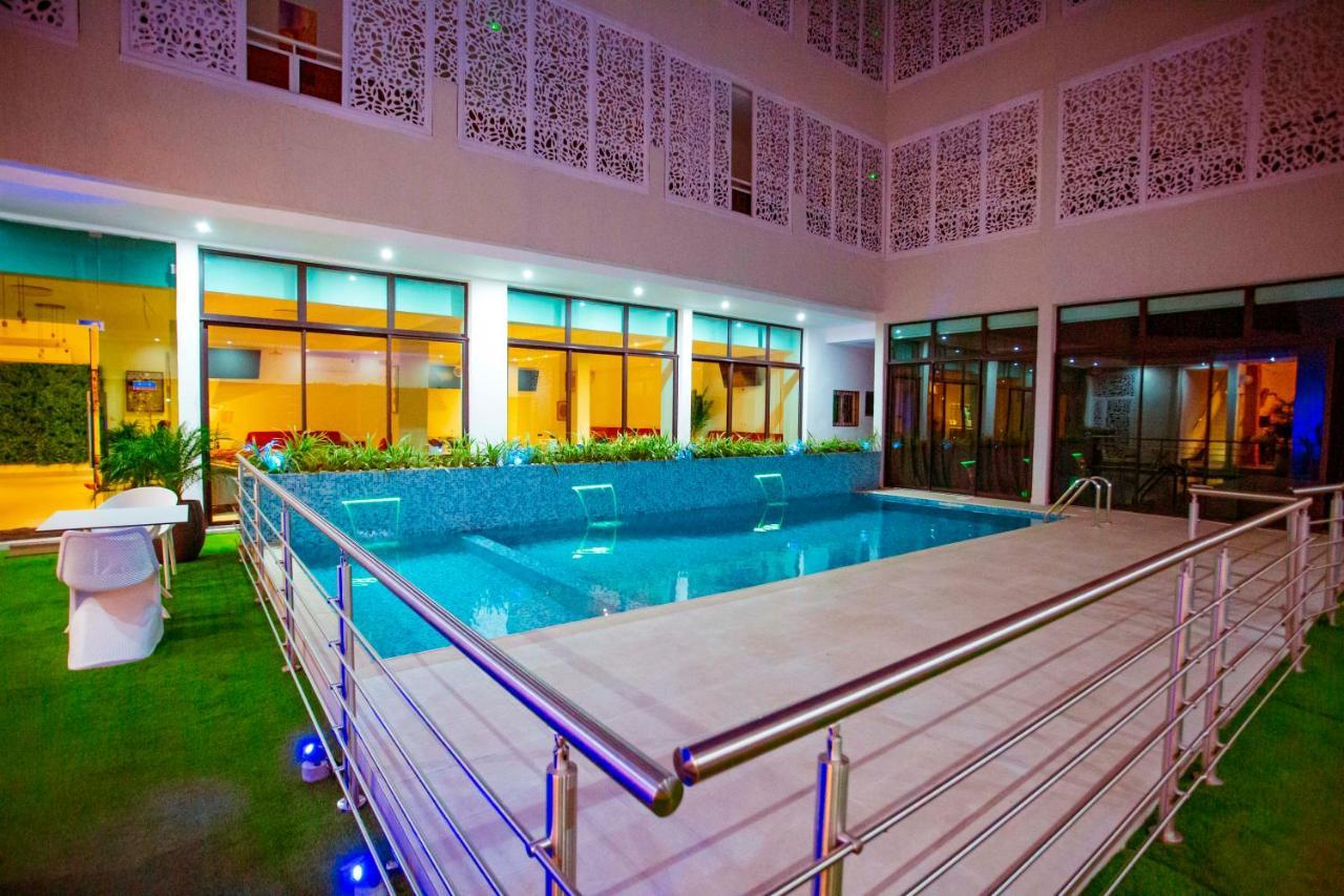 Hotel Les Vallons Abidjan Exterior foto